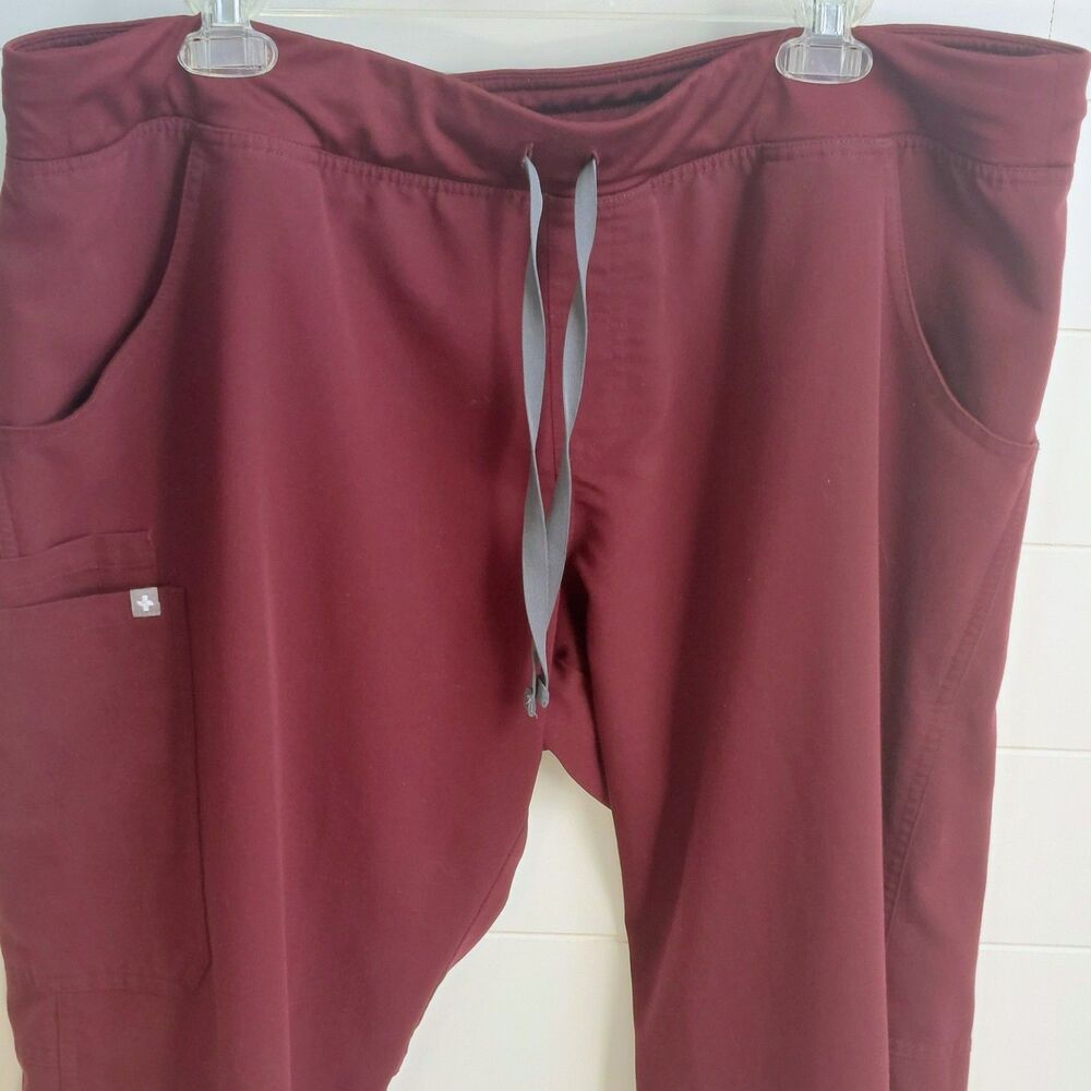 FIGS Kade Cargo Scrub Pants Women's XXL Burgundy Medical Technical Collection - Picture 2 of 9